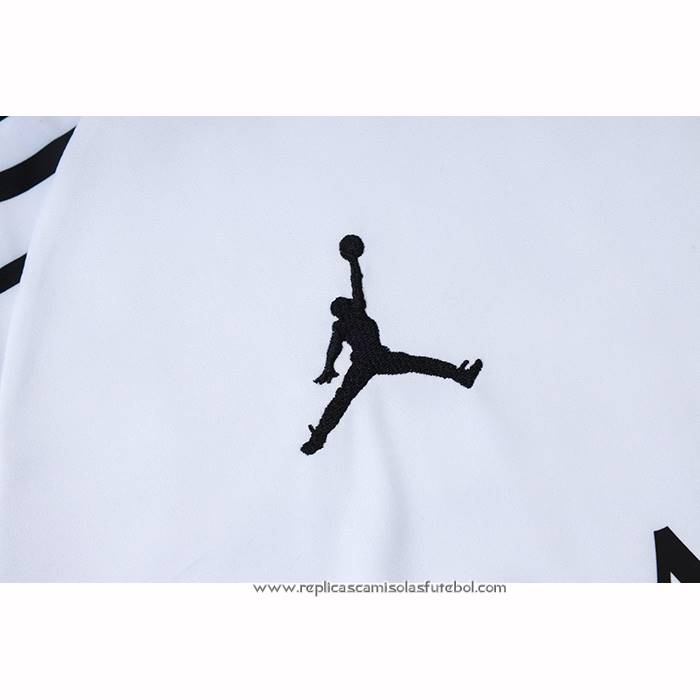 Fato de Treino
 Paris Saint-Germain Jordan 2025-2026 Manga Curta
 Branco
 - Calcas Curta
